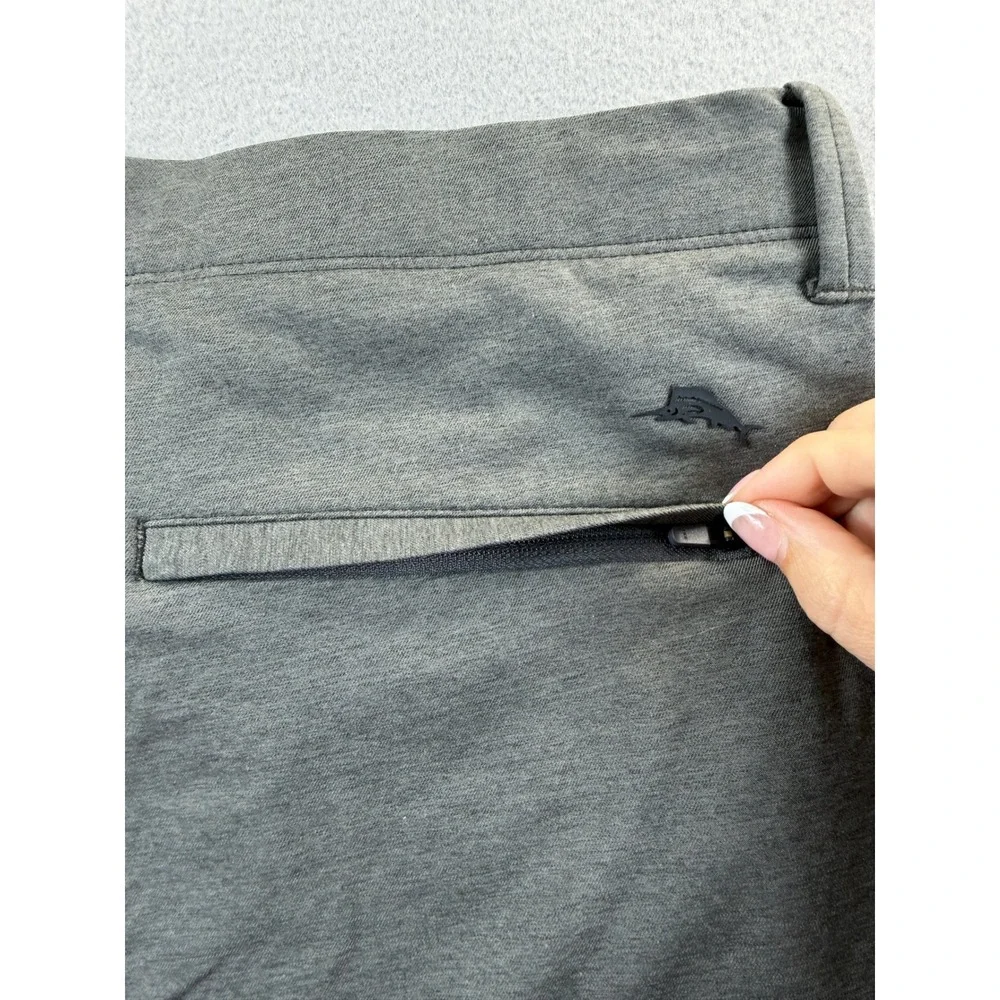 Tommy Bahama‎ Hybrid Shorts Mens 38 Gray Performance Stretch Zip Pockets